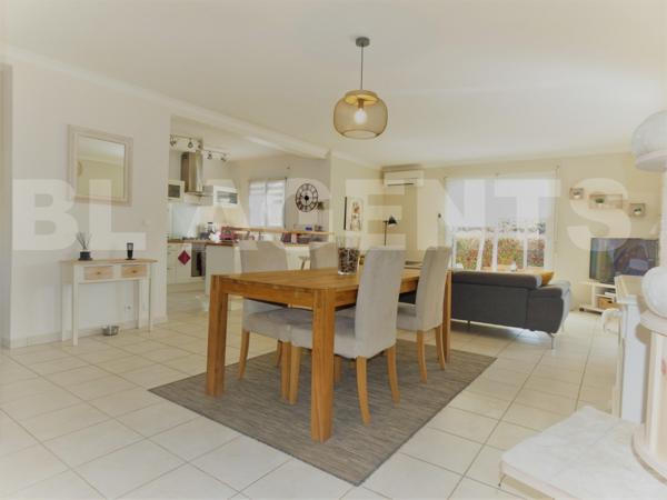 Au Luc (Var), villa 4 pièces d'environ 110 m² avec piscine hors sol, au calme 