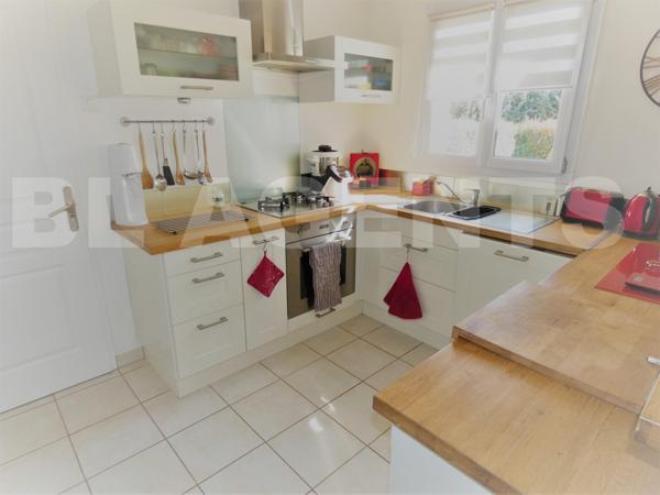 Au Luc (Var), villa 4 pièces d'environ 110 m² avec piscine hors sol, au calme 