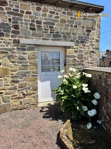 Vente                                                      Maison de ville
                        
                                         73 m2                     à La Guerche-de-Bretagne