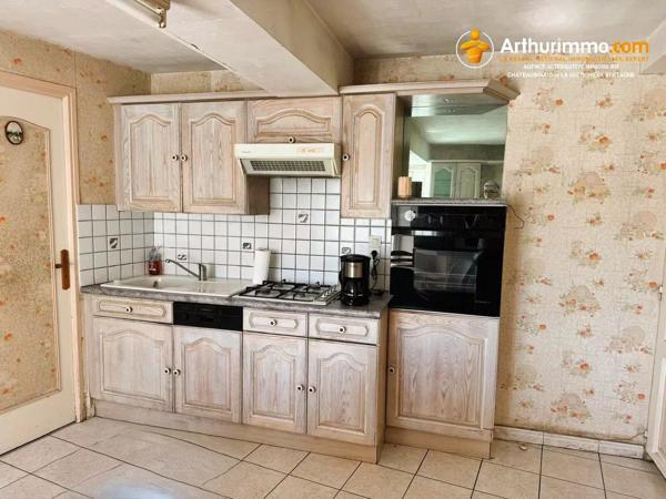 Vente                                                      Maison de ville
                        
                                         73 m2                     à La Guerche-de-Bretagne