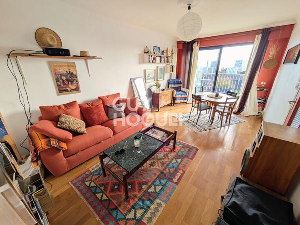 SAINT NAZAIRE, T2 rénové au dernier étage avec balcon vue mer