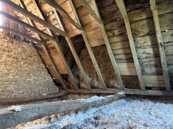 Belle maison de village en pierres