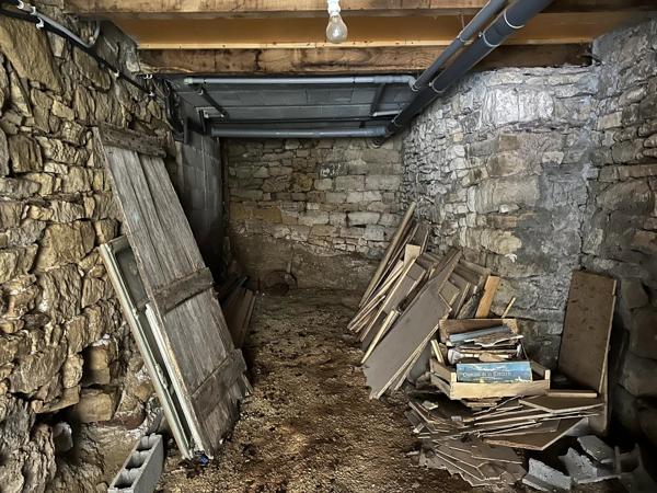 Belle maison de village en pierres