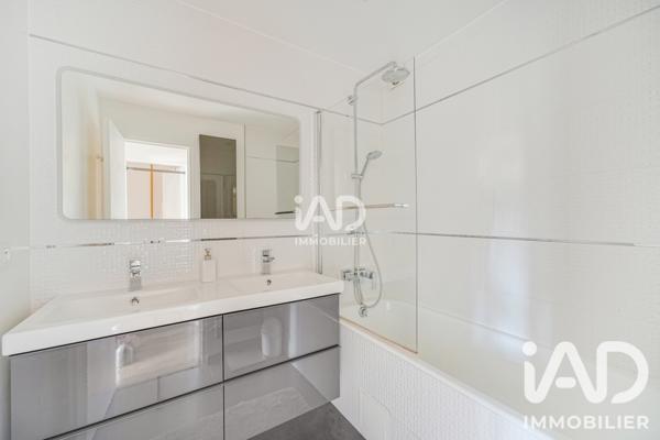 Appartement à vendre 3 pièces 96,17 m² Courbevoie