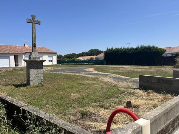 Terrain à vendre |  Le Poiré-sur-Vie |  591 m²