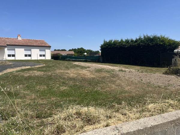 Terrain à vendre |  Le Poiré-sur-Vie |  591 m²