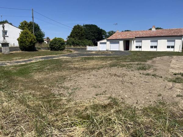 Terrain à vendre |  Le Poiré-sur-Vie |  591 m²