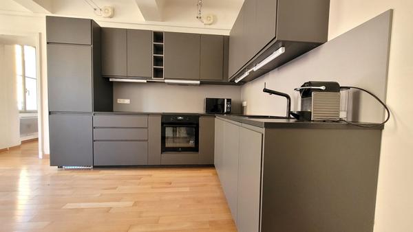 Appartement Grasse 4 pièces 86.24 m2, balcon