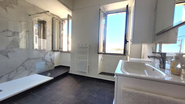 Appartement Grasse 4 pièces 86.24 m2, balcon