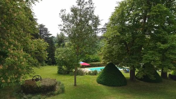 Domaine Gascon de Charme avec Chambres d'Hôtes et Gîtes au Cœur de 14 Hectares de Nature Préservée