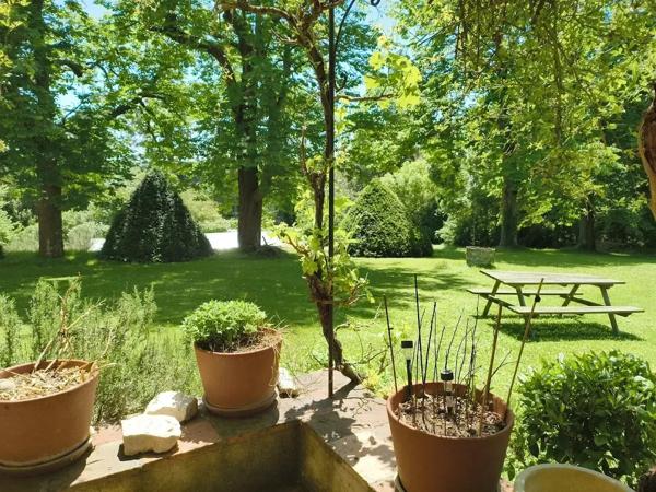 Domaine Gascon de Charme avec Chambres d'Hôtes et Gîtes au Cœur de 14 Hectares de Nature Préservée