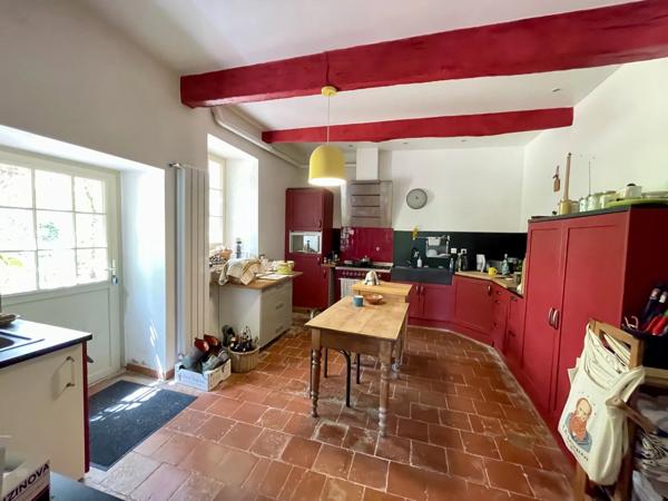 Domaine Gascon de Charme avec Chambres d'Hôtes et Gîtes au Cœur de 14 Hectares de Nature Préservée