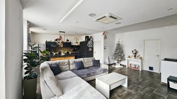 Appartement rénové + 2 parkings à Pertuis