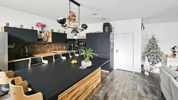 Appartement rénové + 2 parkings à Pertuis