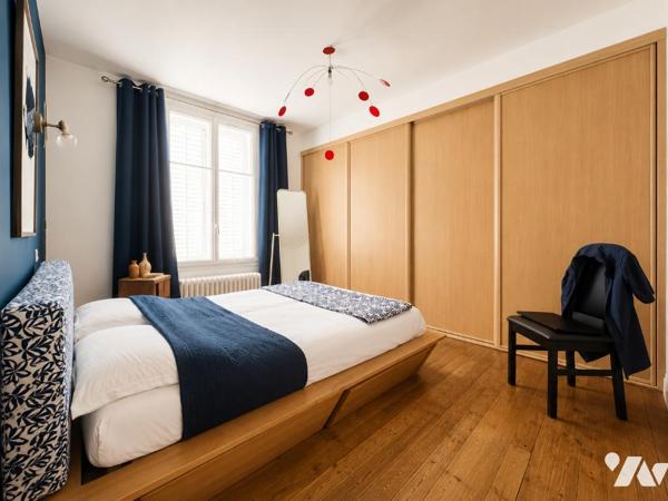 TOURS – Quartier Velpeau – Maison familiale de caractère avec 5 chambres, garage et terrasse bois