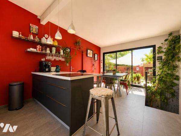 TOURS – Quartier Velpeau – Maison familiale de caractère avec 5 chambres, garage et terrasse bois