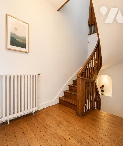 TOURS – Quartier Velpeau – Maison familiale de caractère avec 5 chambres, garage et terrasse bois