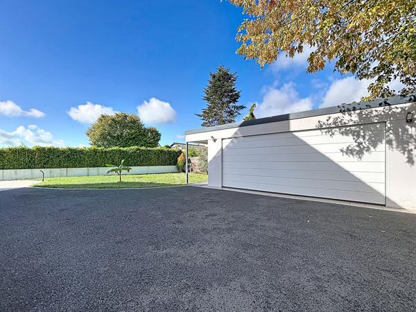 Maison Veigne 6 pièce(s) 163 m2- vie de plain-pied, jardin et double garage