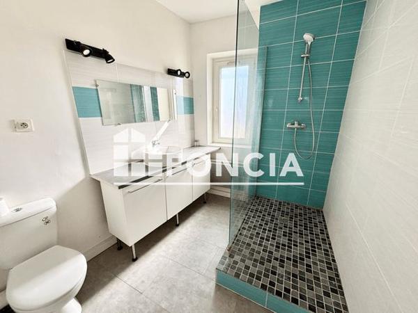 Location Appartement 2 pièces 40 m² - 542 AVENUE SADI CARNOT Guilherand-granges 07500