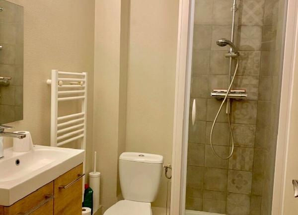 Immeuble à vendre    8 pièces • 98,16 m2 La Rochelle