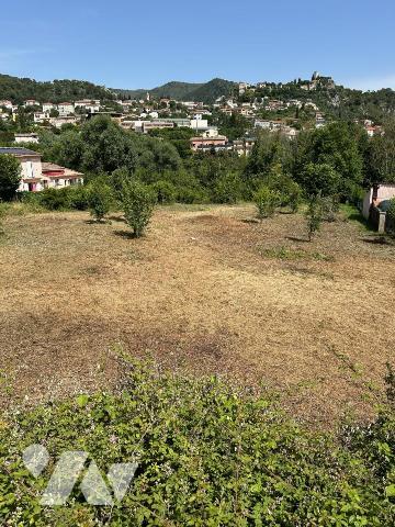 Terrain plat à bâtir – Frogier – Tourrette-Levens