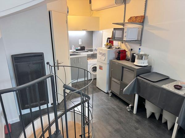 A vendre Studio avec coin nuit d'environ 18m²
