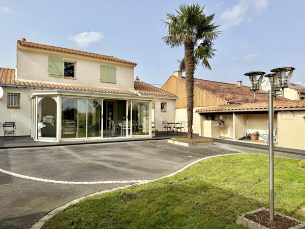 MAISON LES SORINIERES