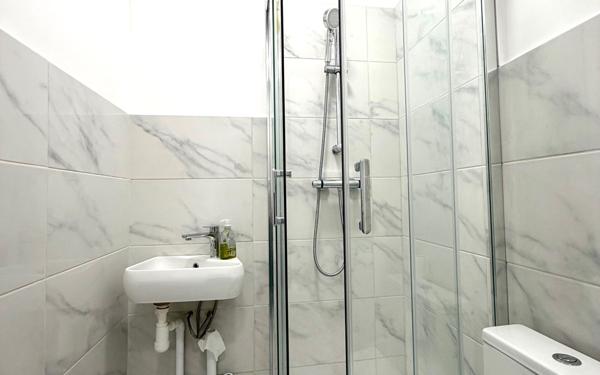 Appartement à vendre    2 pièces • 29,15 m2 Paris 19