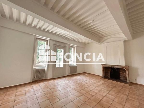 Location Maison 5 pièces 155.8 m² - 2 CHEMIN DU CALABERT Ecully 69130