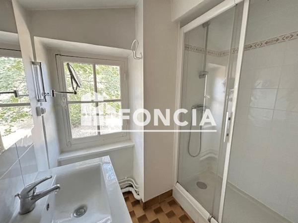 Location Maison 5 pièces 155.8 m² - 2 CHEMIN DU CALABERT Ecully 69130