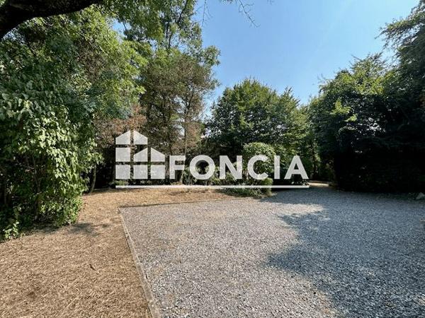 Location Maison 5 pièces 155.8 m² - 2 CHEMIN DU CALABERT Ecully 69130