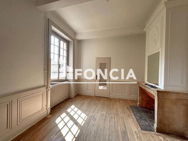 Location Maison 5 pièces 155.8 m² - 2 CHEMIN DU CALABERT Ecully 69130