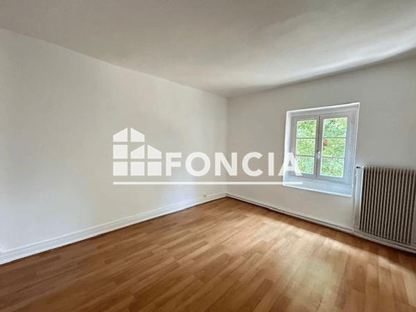 Location Maison 5 pièces 155.8 m² - 2 CHEMIN DU CALABERT Ecully 69130