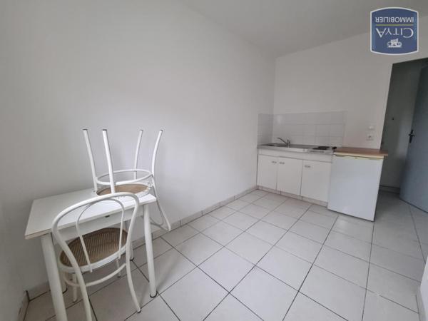 Appartement à louer 1 pièce 10.86m²