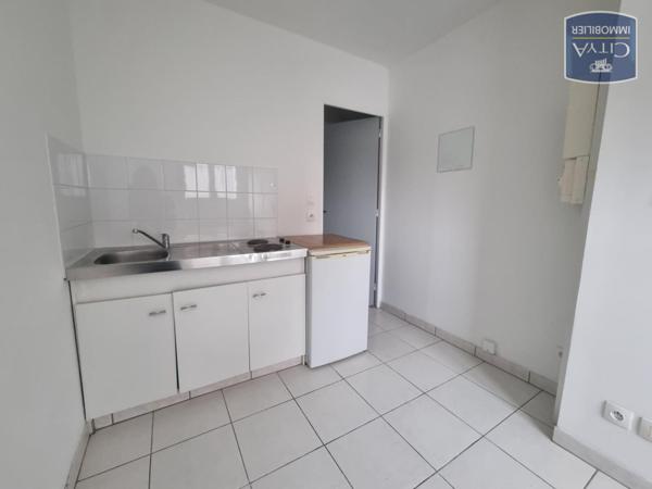 Appartement à louer 1 pièce 10.86m²