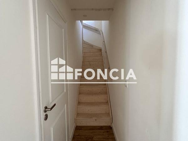 Location Appartement 4 pièces 77.9 m² - 15 RUE MAURICE MARTINEAU Saintes 17100