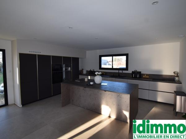 AUTERIVE (31190) - Maison de 202m2 - récente avec piscine  Auterive (31190)