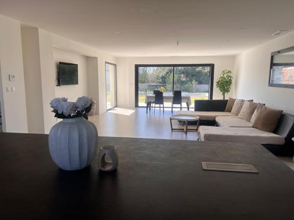 AUTERIVE (31190) - Maison de 202m2 - récente avec piscine  Auterive (31190)