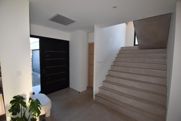 AUTERIVE (31190) - Maison de 202m2 - récente avec piscine  Auterive (31190)