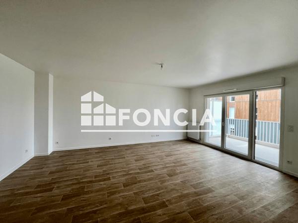 Location Appartement 3 pièces 69.01 m² - Laval 53000