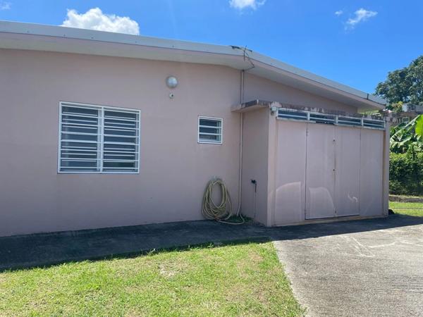 Maison à vendre 4 pièces LE LAMENTIN (972) avec garage sur 909 m² de terrain