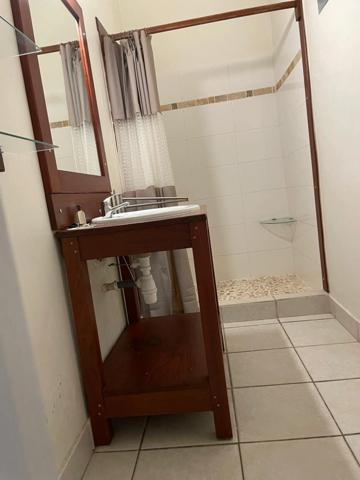 Maison à vendre 4 pièces LE LAMENTIN (972) avec garage sur 909 m² de terrain