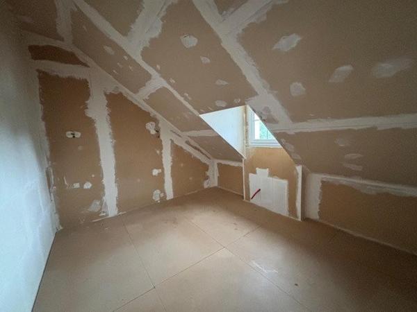 Pavillon sur sous sol à terminer : A vos outils !