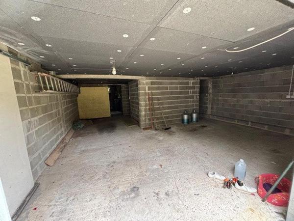 Pavillon sur sous sol à terminer : A vos outils !