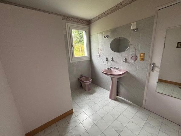 Pavillon sur sous sol à terminer : A vos outils !