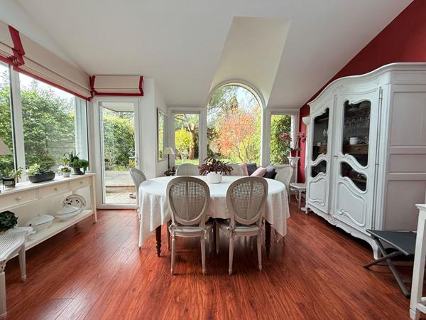 Magnifique maison de 4 chambres avec jardin sans vis à vis sur le secteur La Madeleine à Angers