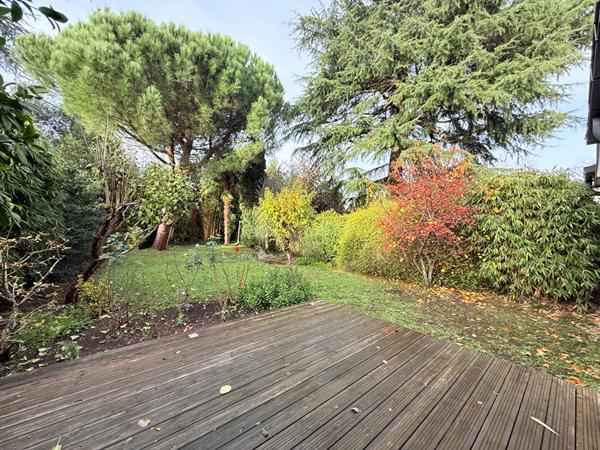 Magnifique maison de 4 chambres avec jardin sans vis à vis sur le secteur La Madeleine à Angers