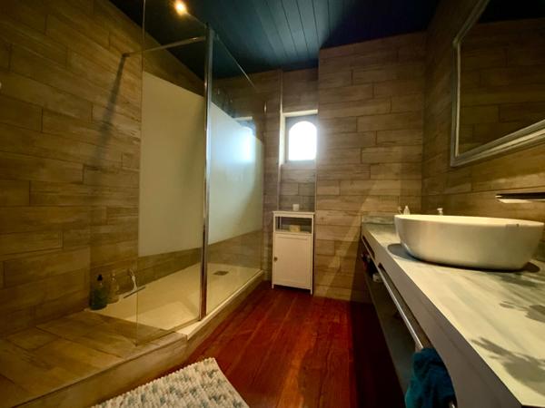 Maison avec un gîte Montendre 170m2