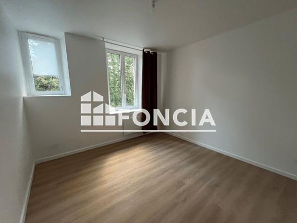 Location Appartement 4 pièces 75 m² - LIEU DIT LA CLARTE Kerlaz 29100