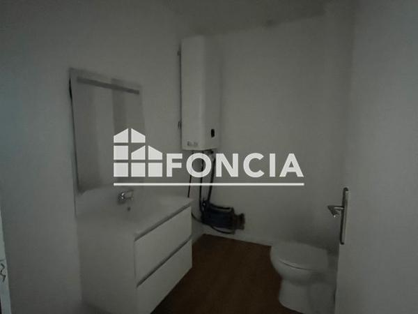 Location Appartement 4 pièces 75 m² - LIEU DIT LA CLARTE Kerlaz 29100